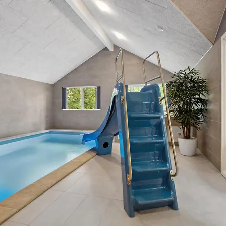 Aqua 242 Ferienhaus *